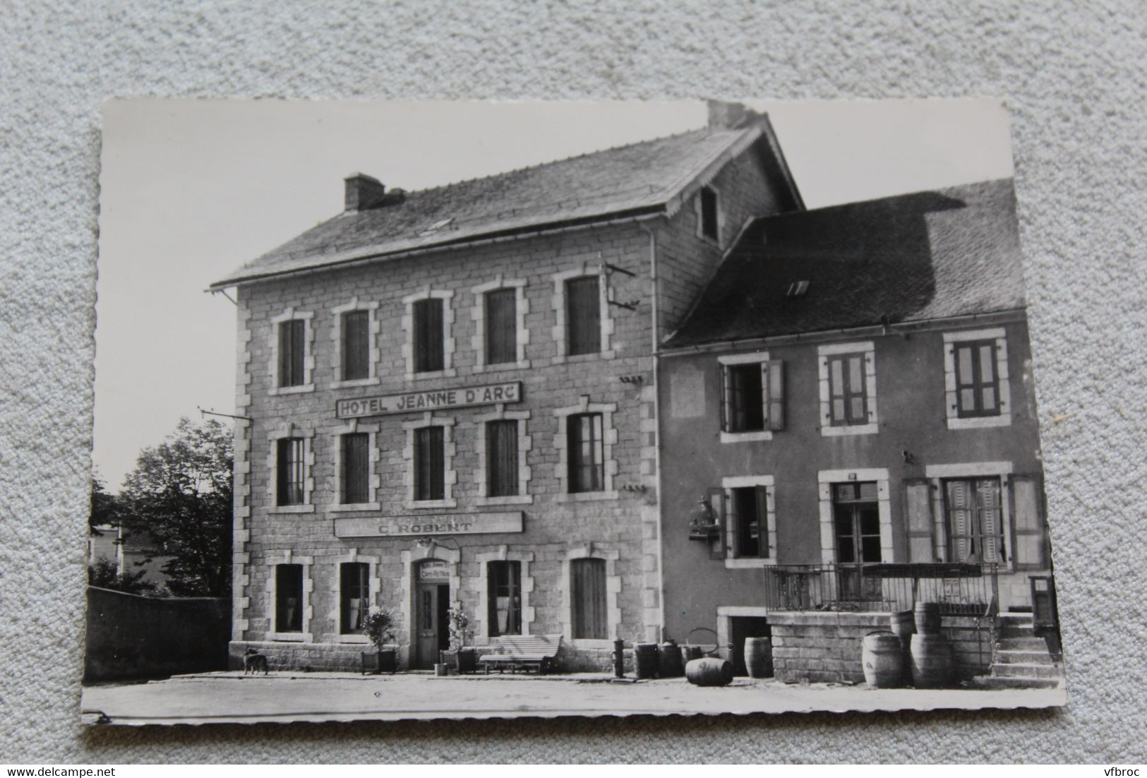 Cpm, saint Chély d'Apcher, hôtel Jeanne d'Arc près gare, Lozère