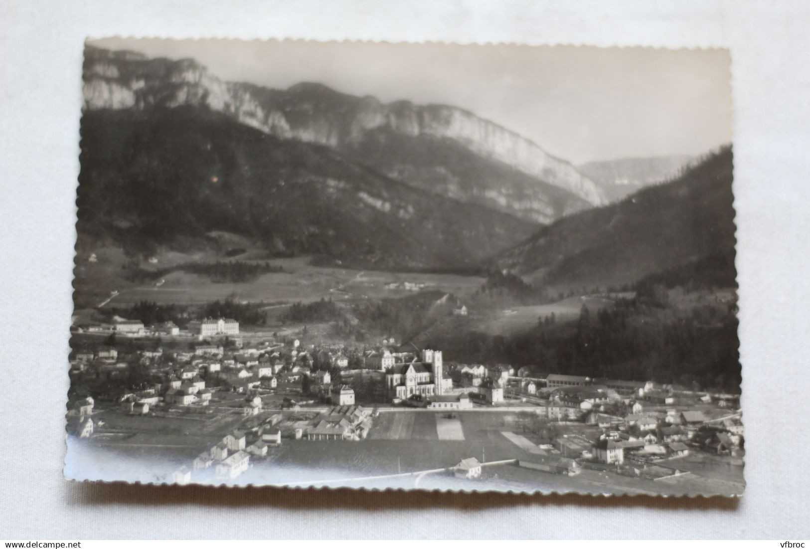 Cpm, Saint Laurent du Pont et les montagnes de Chartreuse, Isère 38