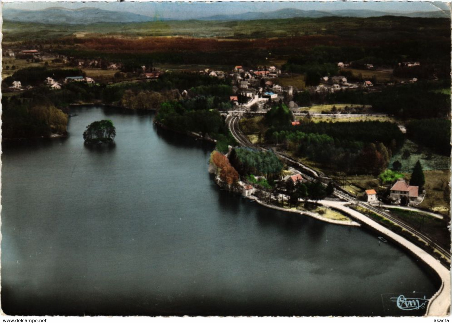 CPM Saint-Priest-de-Gimel - Etang de Brach - Vue Aerienne (1060517)