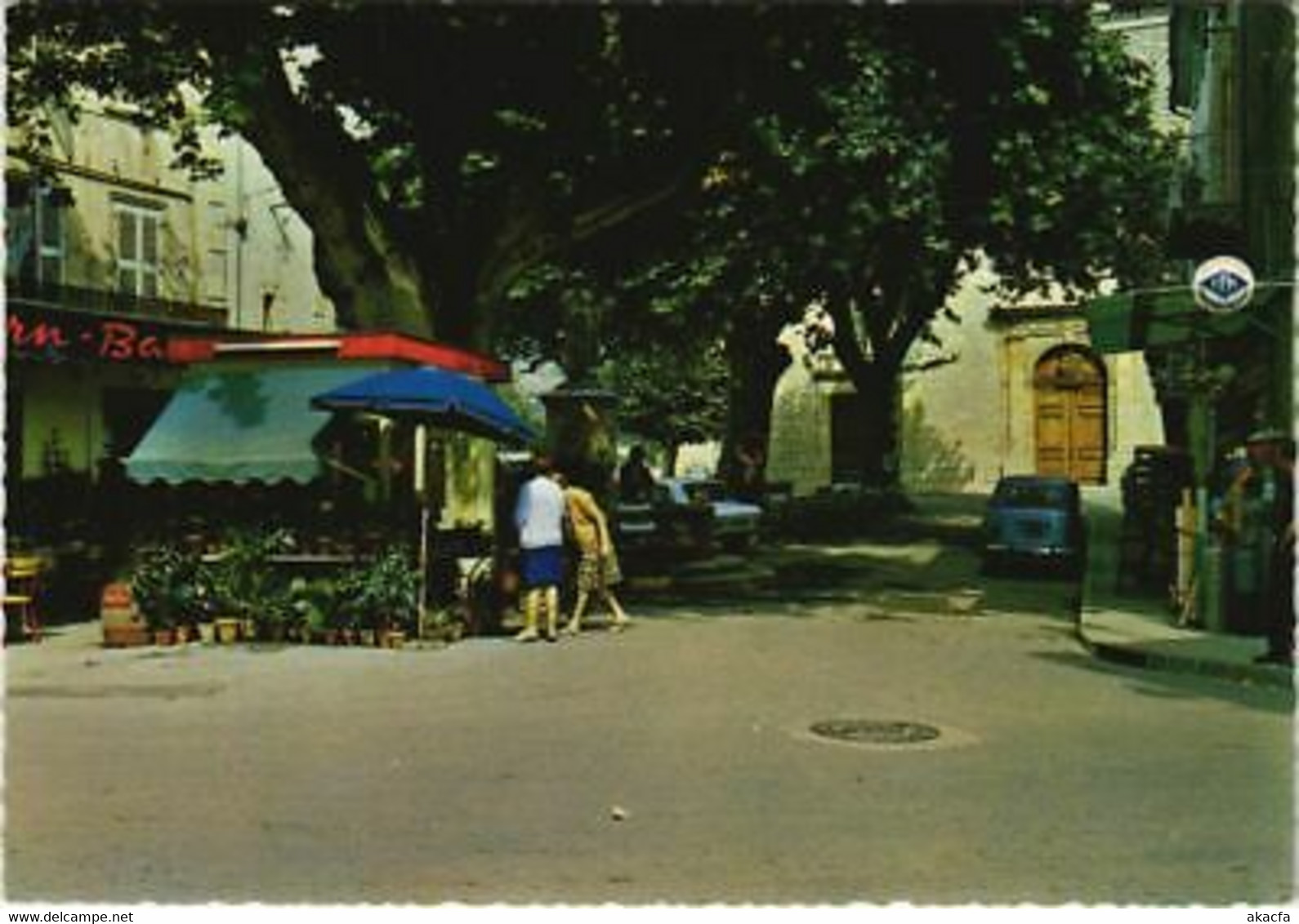 CPM SOLLIES-PONT La Place de l'Eglise (1114410)