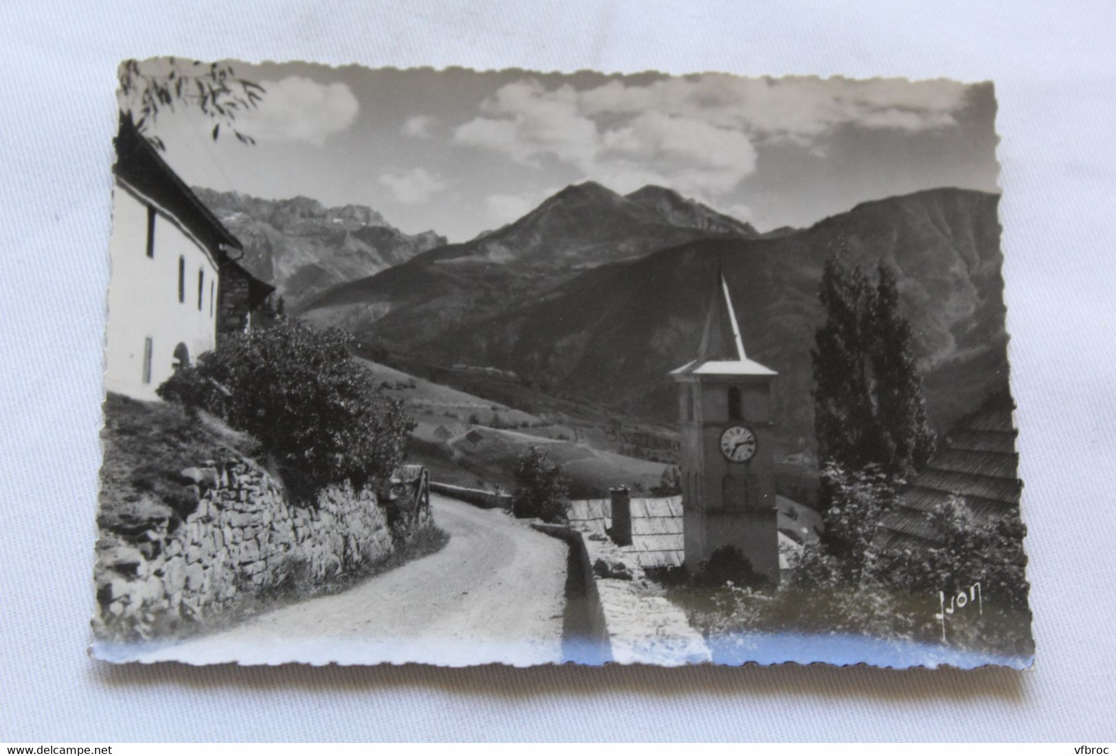 Cpm, Vars, village de saint Marcellin, dans le fond sainte Marie, Hautes Alpes 05