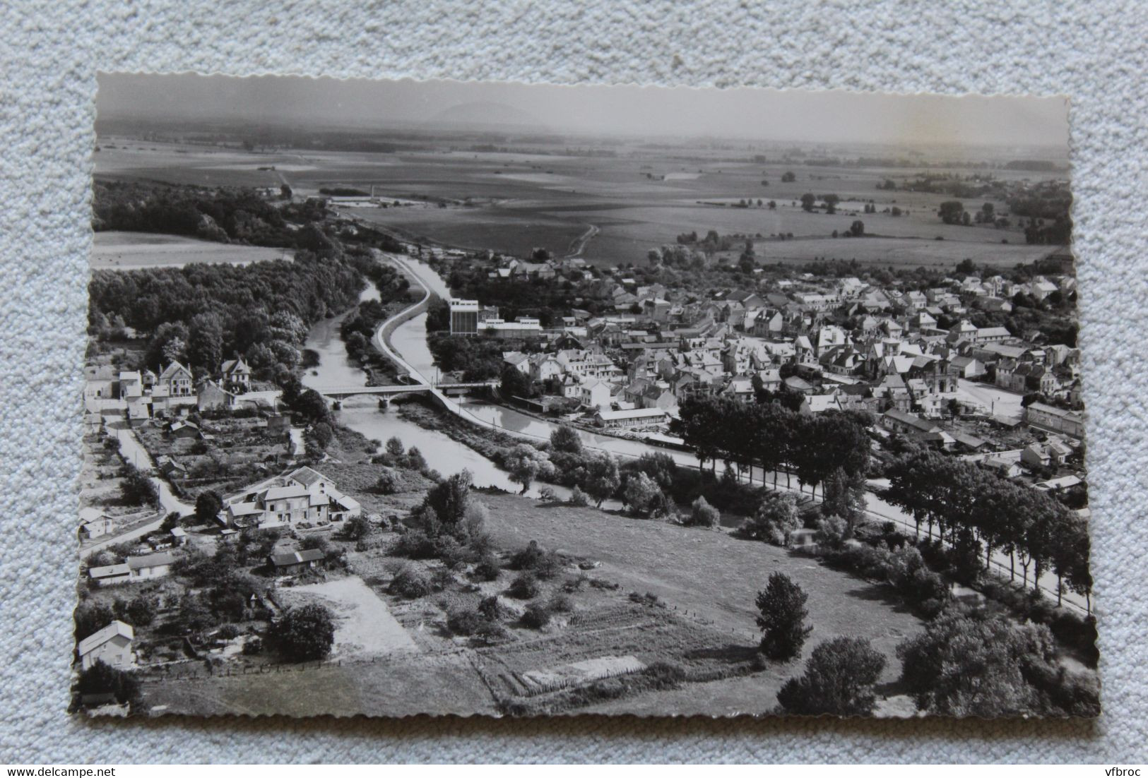 Cpsm 1953, Attigny, vue générale aérienne, Ardennes 08