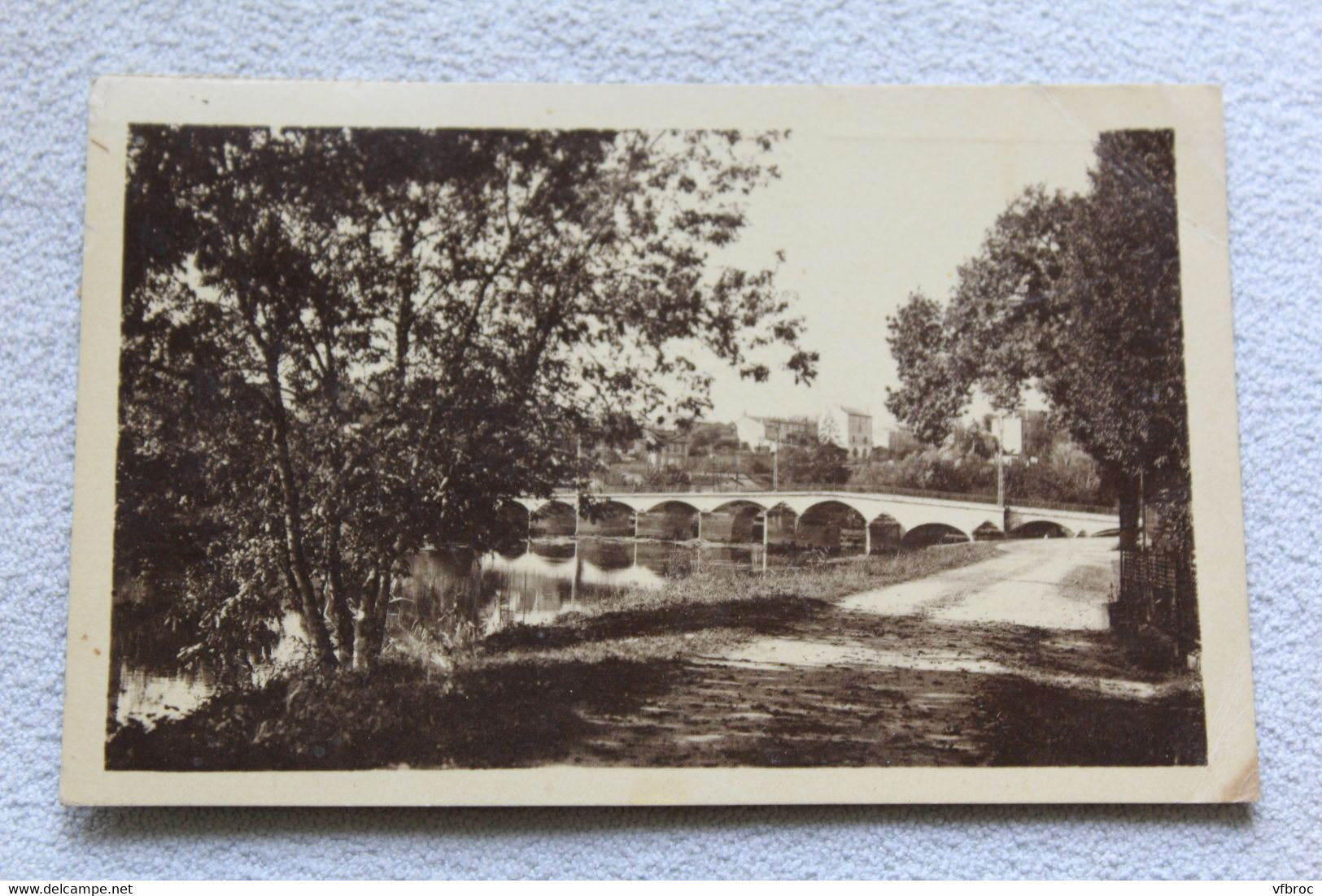 Cpsm 1956, Chateauneuf, les bords de la Charente au pont, Charente 16