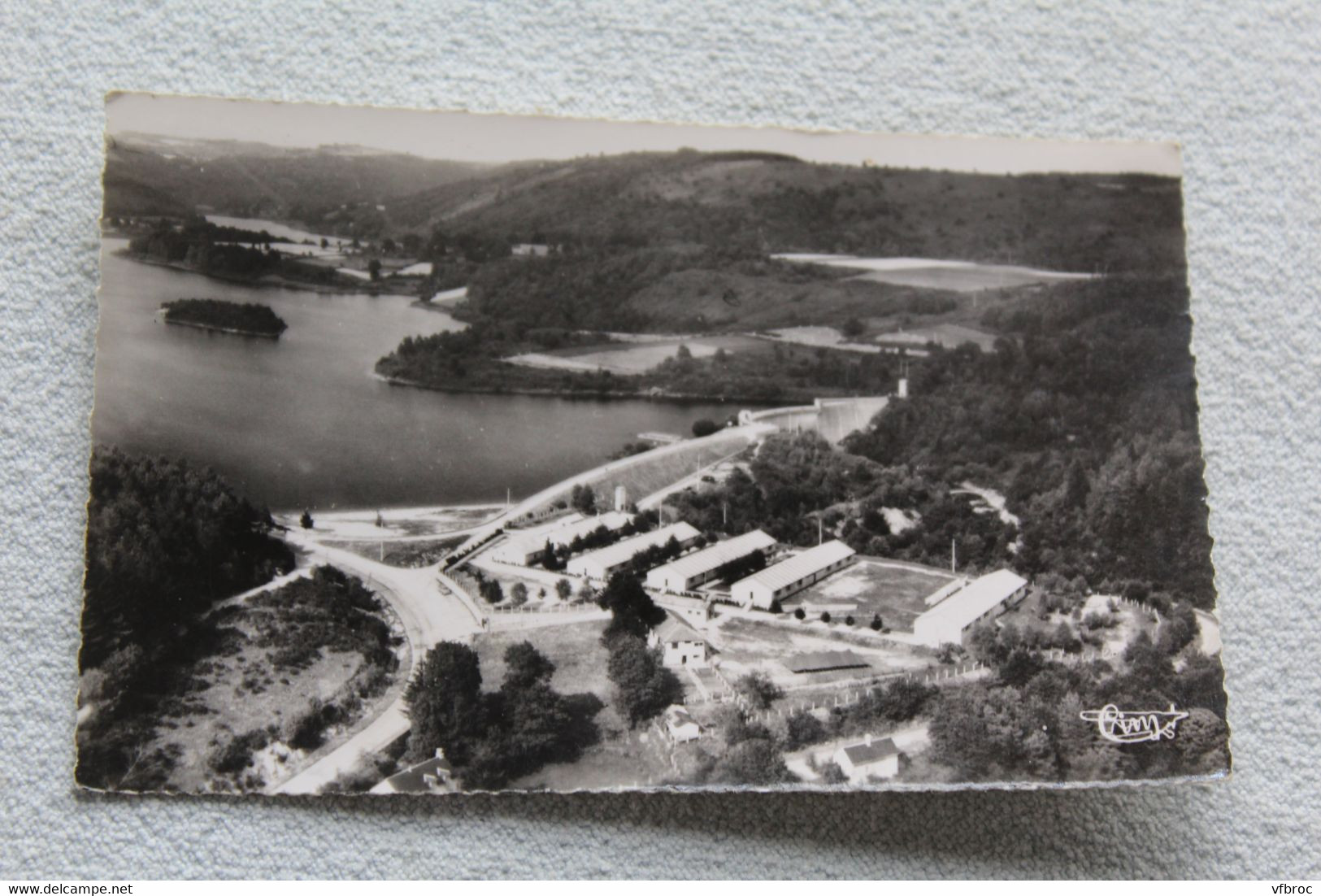 Cpsm 1963, Treignac, le lac, la colonie de l'EDF, Corrèze 19