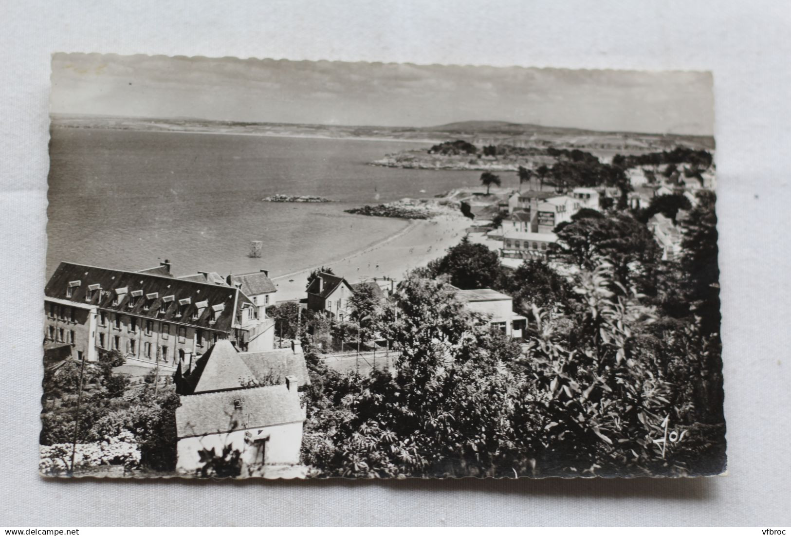 Cpsm 1964, Tréboul - Douarnenez, vue du coteau sur la baie de Douarnenez, Finistère 29