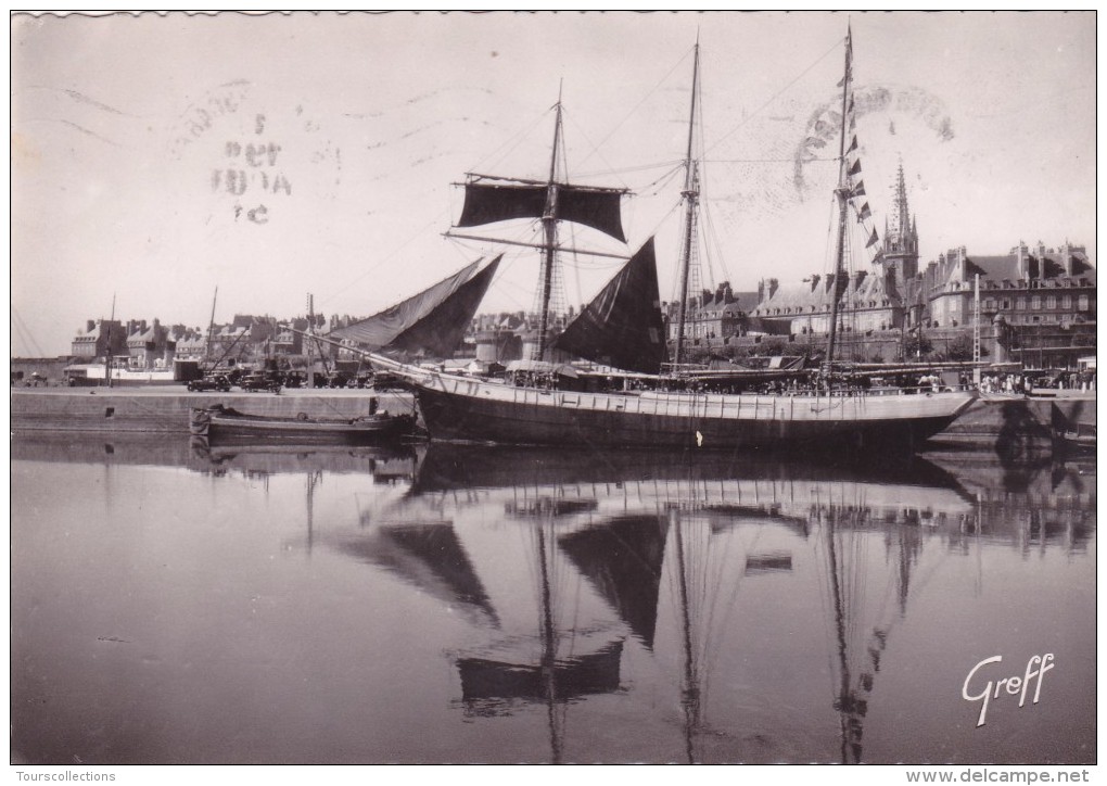 CPSM 35 @ SAINT MALO en 1951 @ Cité Corsaire - TERRE NEUVAS à Quai @ Bateau Voilier terre neuve St Pierre et Miquelon