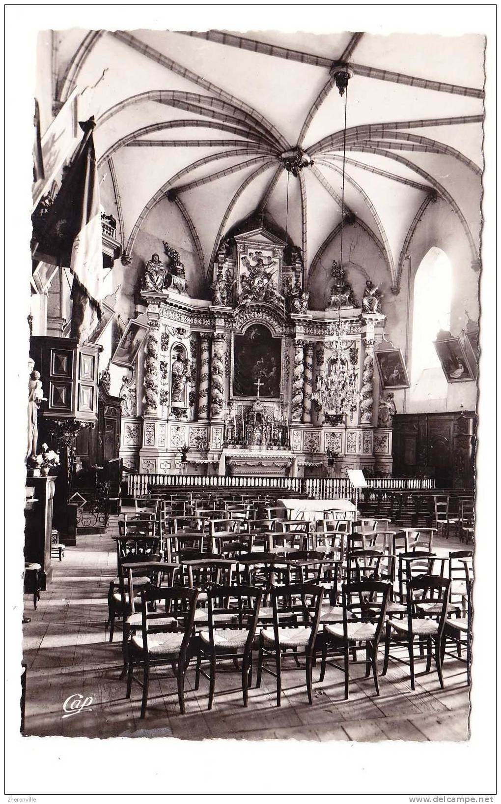 CPSM -  65 - CAMPAN - Intérieur de l´ église