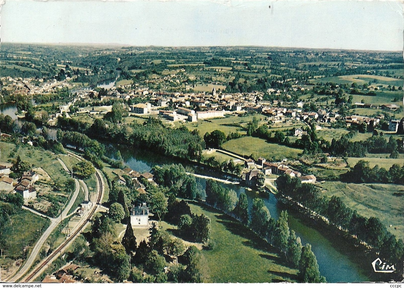 CPSM Aixe-sur-Vienne vue générale aérienne les Bords de la Vienne