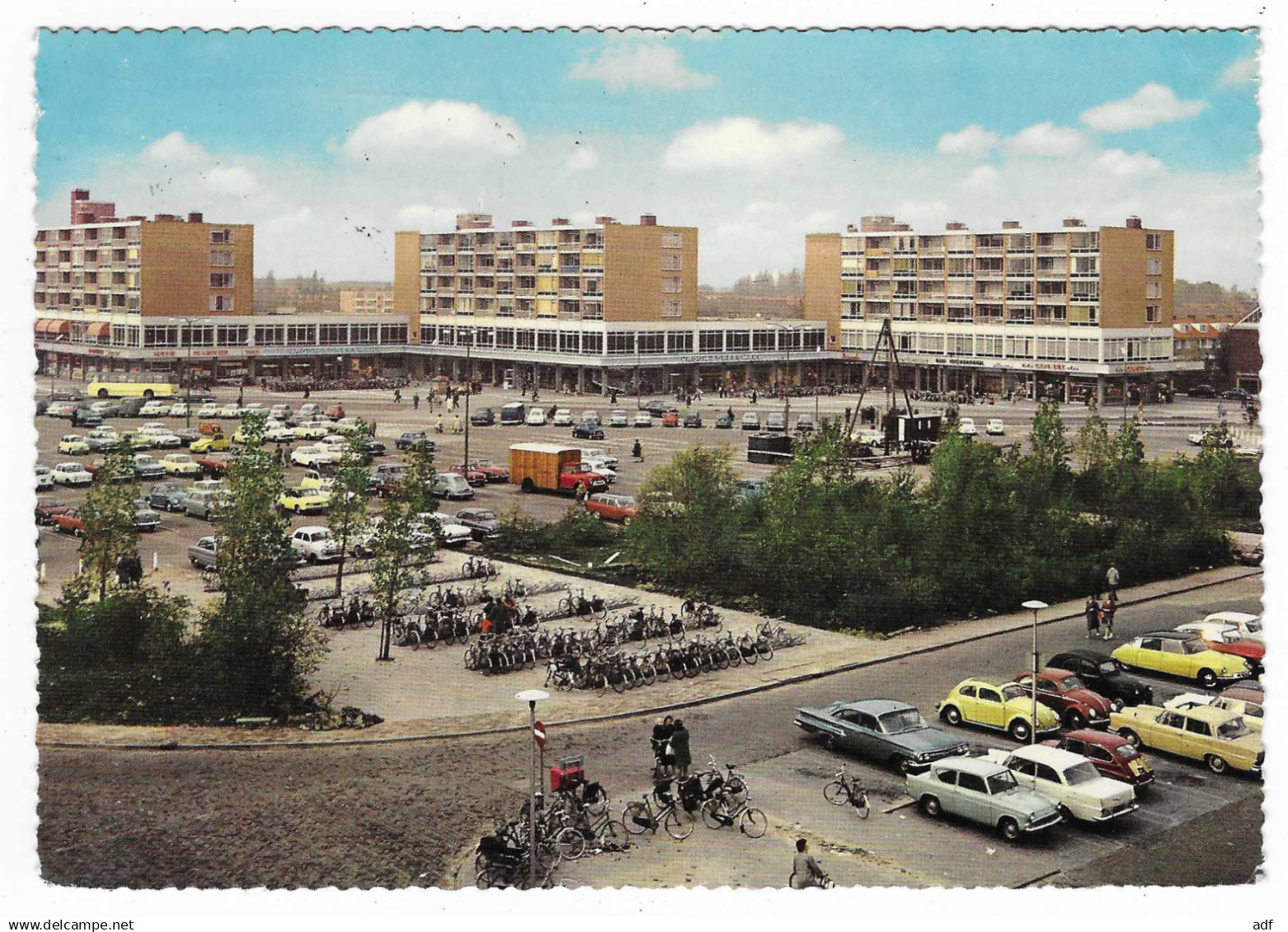 CPSM AMSTELVEEN, PLEIN 1960, AUTOS VOITURES ANCIENNES, PAYS BAS