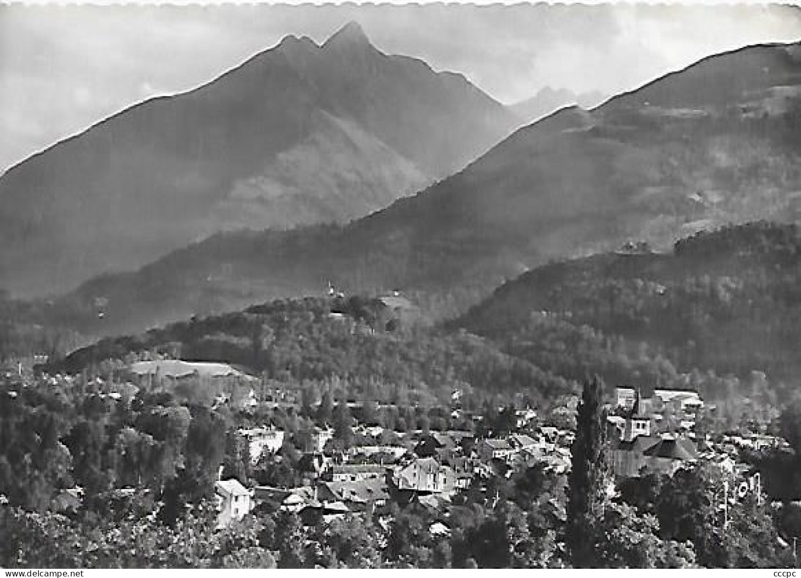 CPSM Argelès-Gazost vue générale