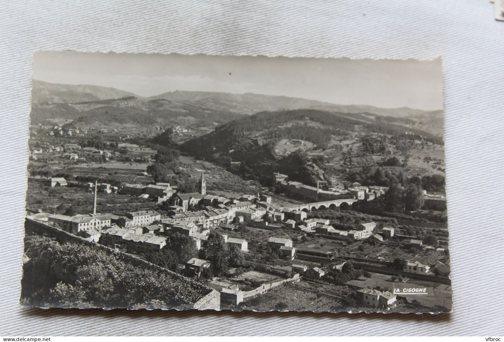 Cpsm, Aubenas, vue sur pont d'Aubenas et la vallée de l'Ardèche, Ardèche 07