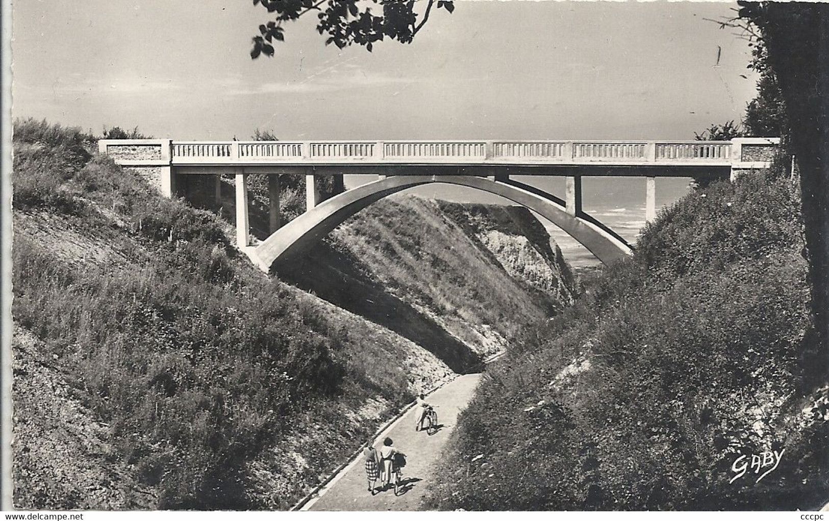 CPSM Berneval Le Pont sur la Descente vers la Mer