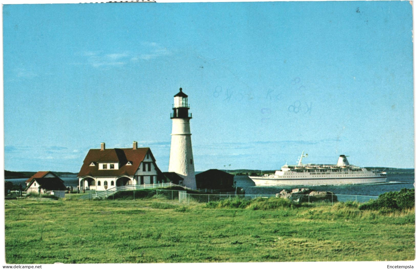 CPSM Carte postale Etats Unis Portland  M/S Caribe at Portland Head Light   VM65049