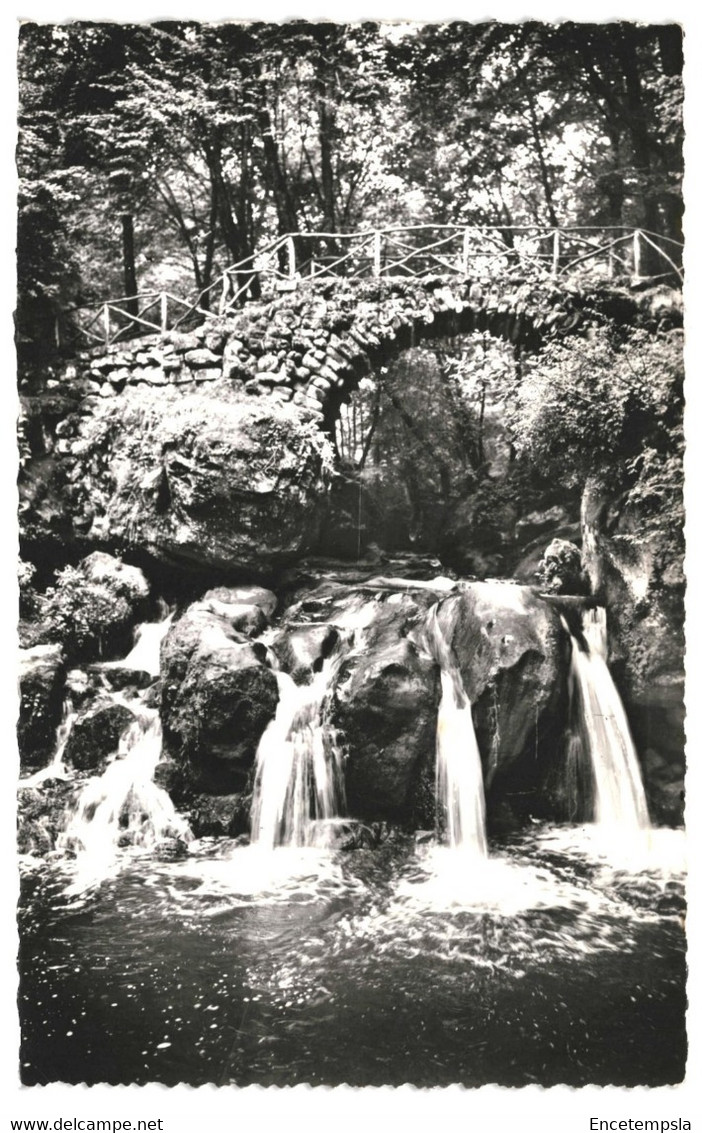 CPSM - Carte Postale -Luxembourg- Muellerthal- la cascade pittoresque    VM35615