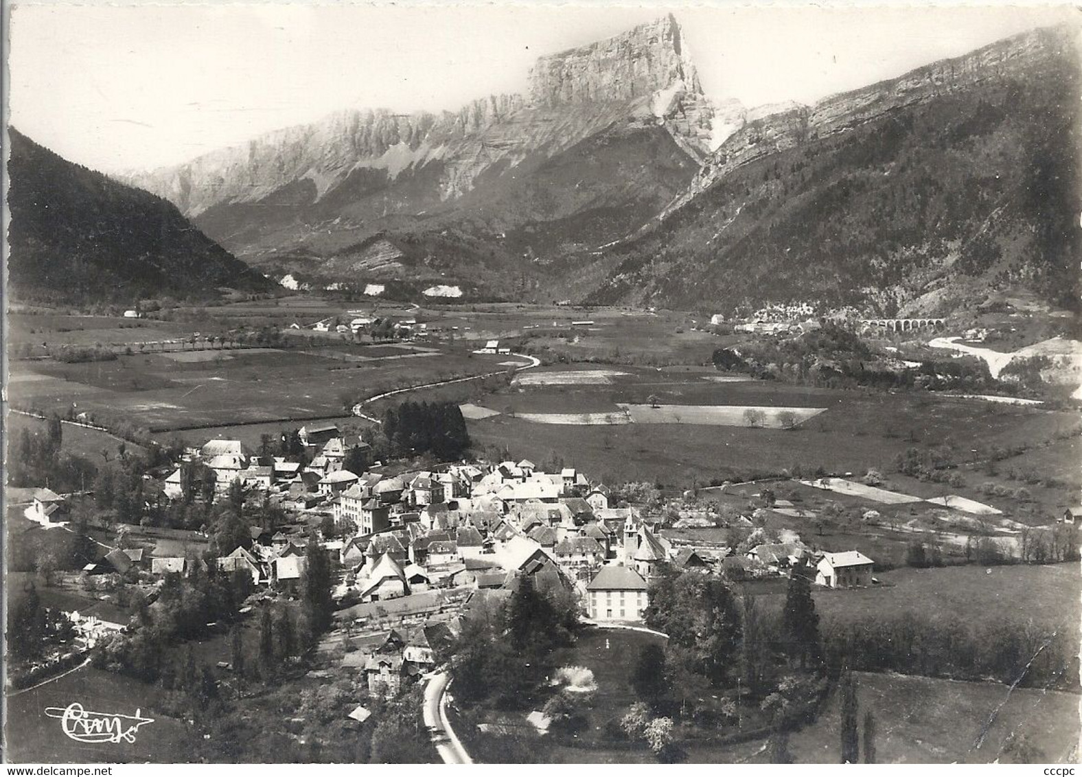 CPSM Clelles Vue panoramique sur le Mont Aiguille