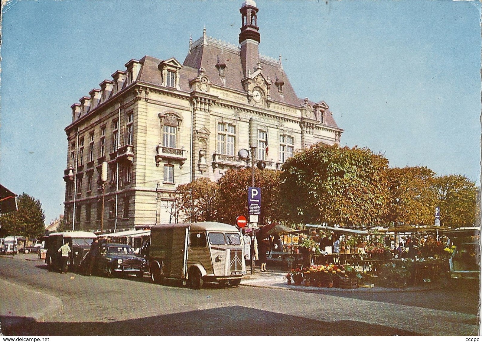 CPSM Colombes La Mairie camionnette citroën