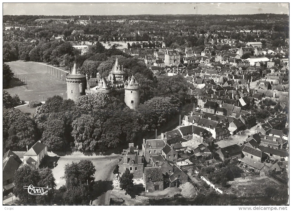 CPSM Combourg Vue aérienne Générale et le Château