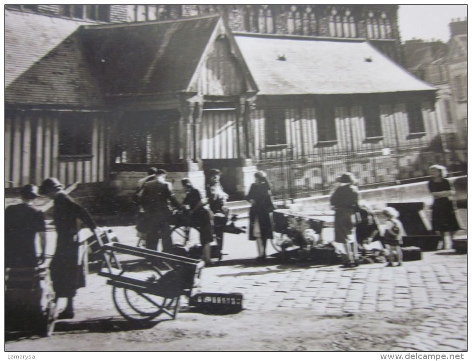 CPSM de Honfleur commune portuaire normande (département Calvados) située sur la rive sud de l'estuaire de la Seine,