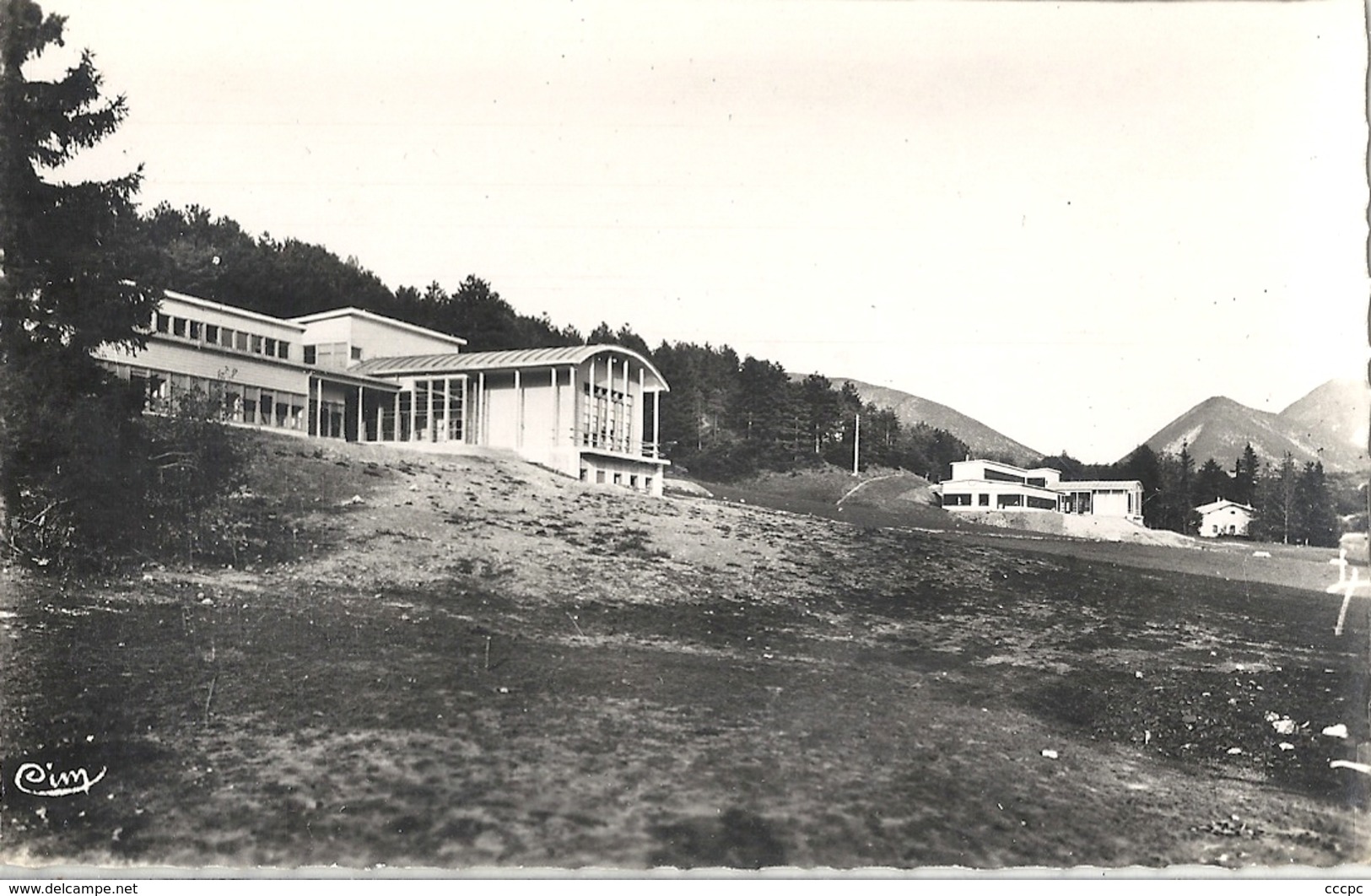 CPSM Dieulefit Chalets du Village d'Enfants