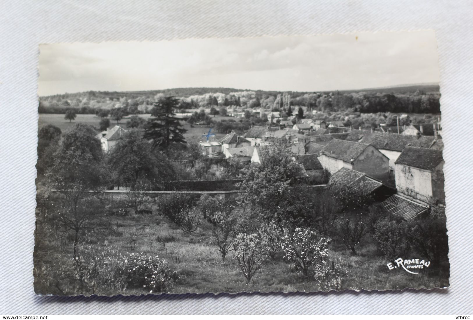 Cpsm, Domont, vue rue d'Ombreval, Val d'Oise 95