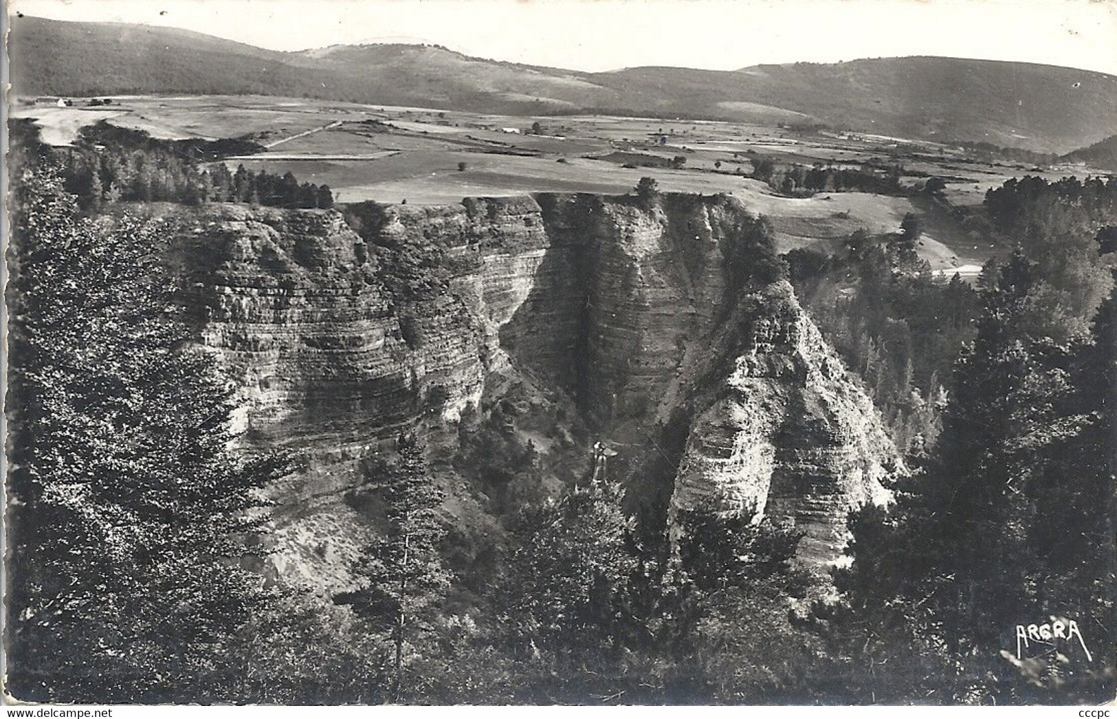 CPSM Environs de Meyrueis Bramabiau Vue d'ensemble du Gouffre