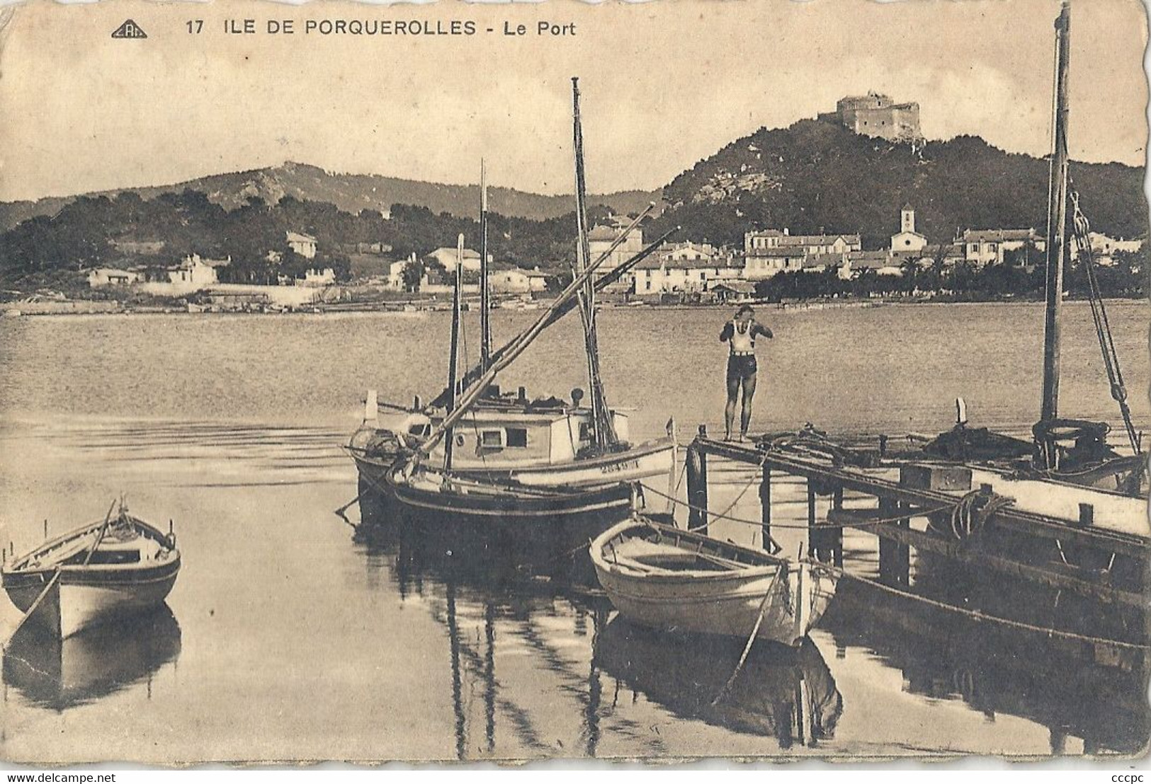 CPSM Ile de Porquerolles Le Port