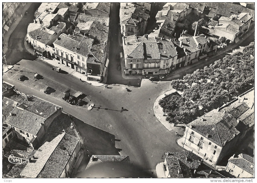 CPSM Langon - vue aérienne Place et Allée Maubec