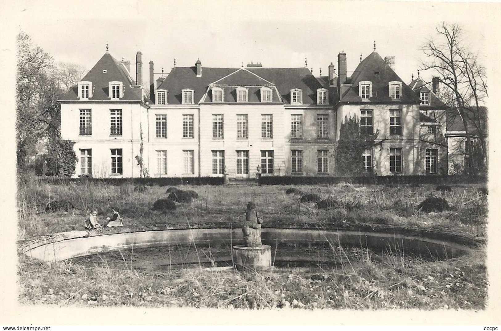 CPSM Le Mesnil Saint-Denis Le Château