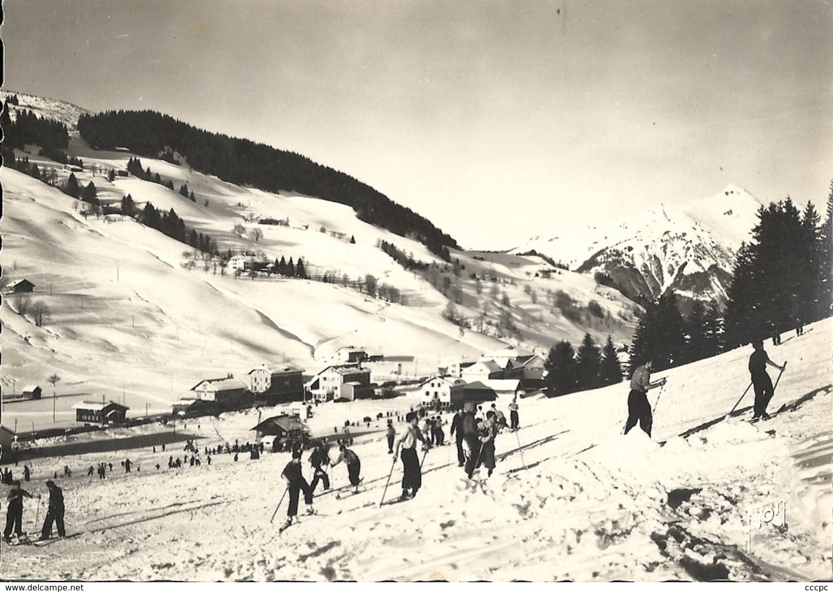 CPSM Les Gets Les champs de neige et le village