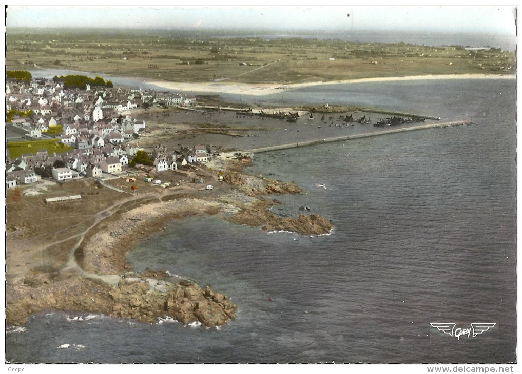 CPSM Lesconil - Les rochers de Beg-Ar-Guelec et le Port vue aérienne