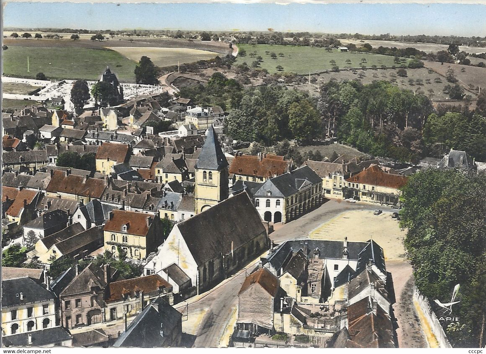 CPSM Longny-au-Perche l'Eglise La Place