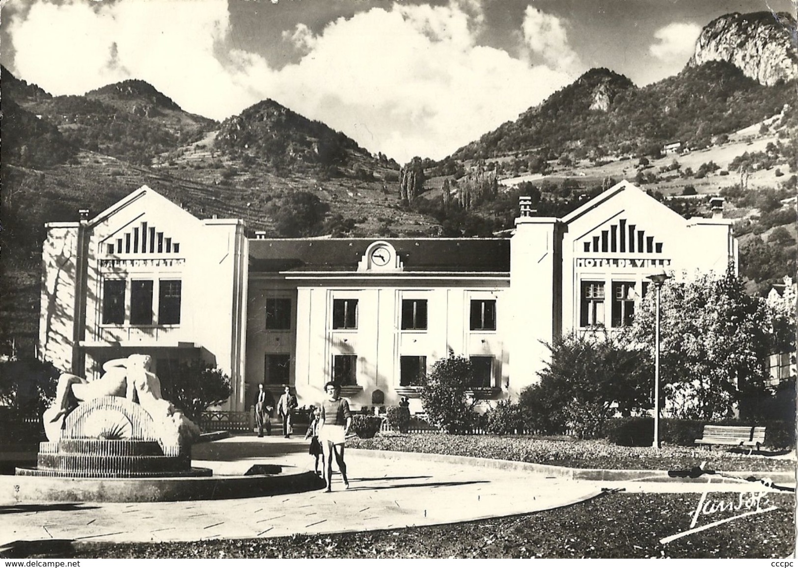 CPSM Moutiers L'Hôtel de Ville