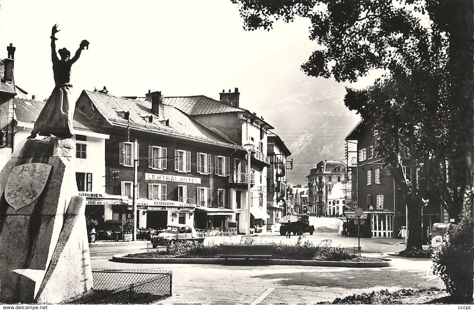 CPSM Moutiers Square de la Liberté