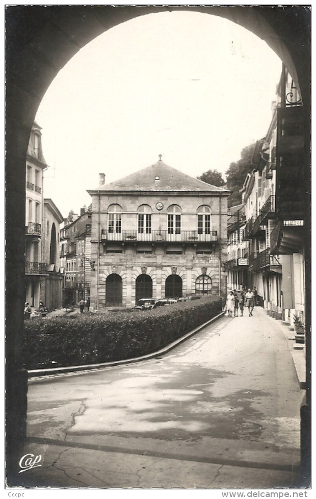 CPSM Plombières-les-Bains Place des Bains