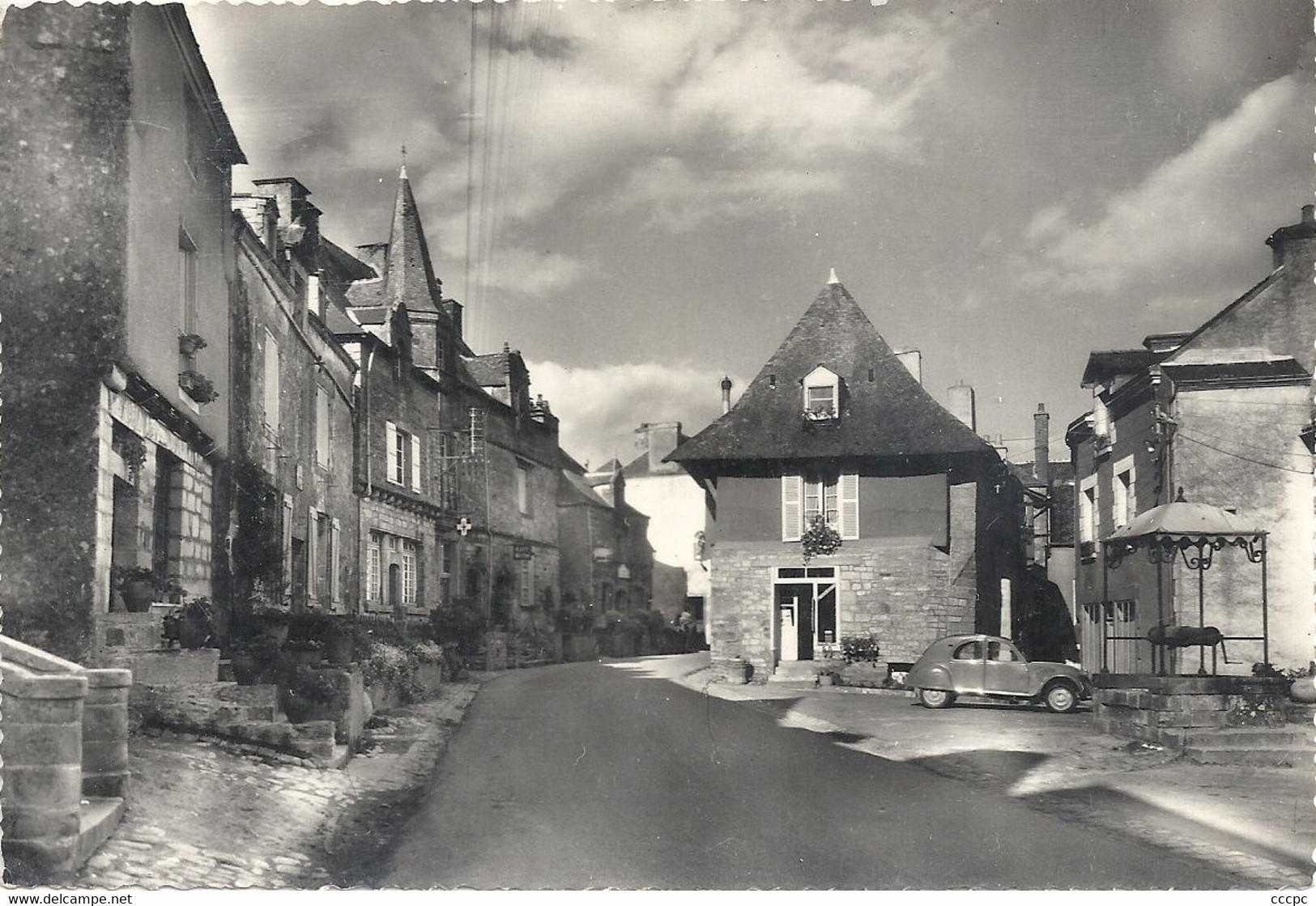 CPSM Rochefort-en-Terre Rue principale avec ses Vieilles Maisons