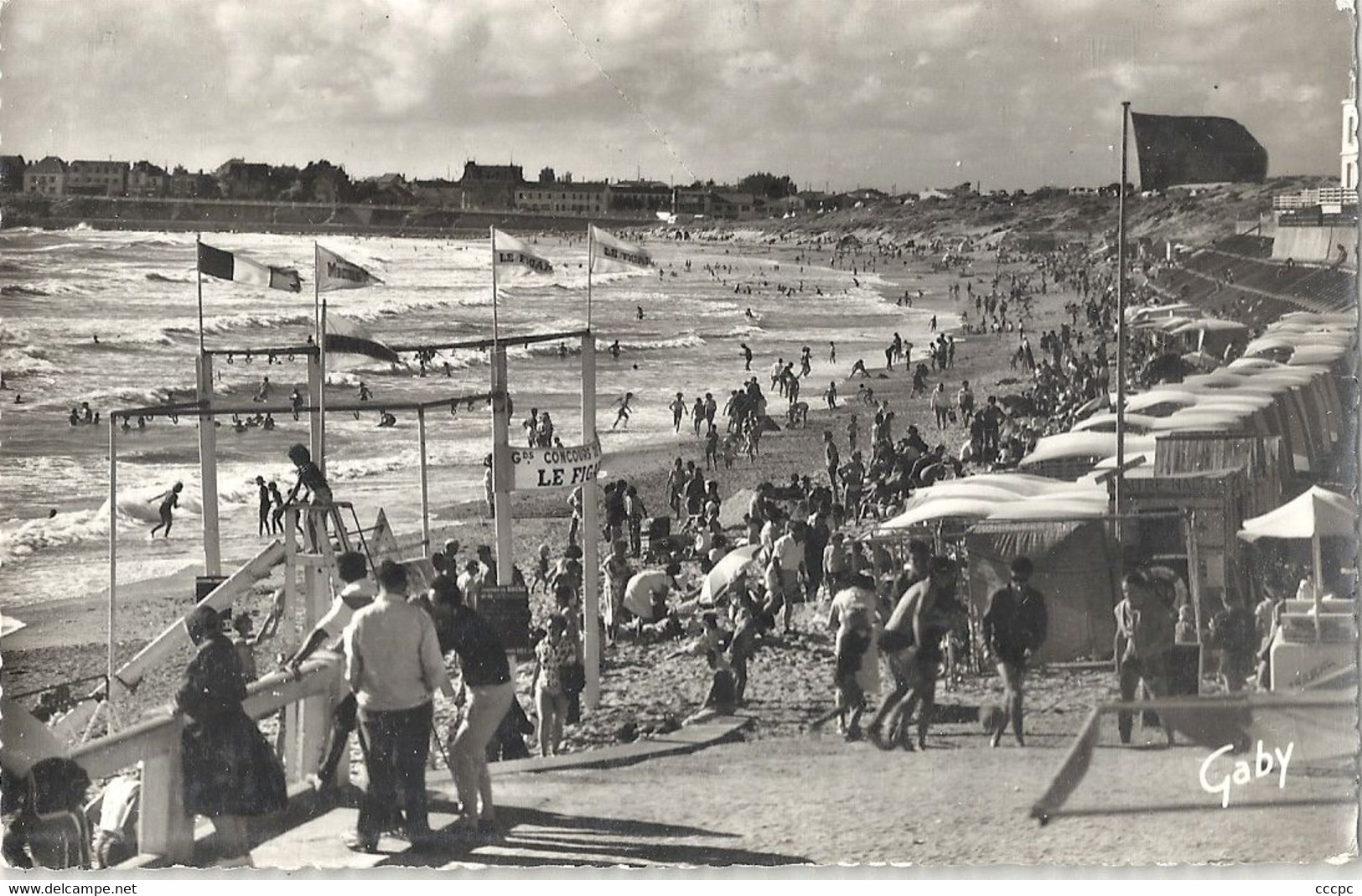 CPSM Saint-Gilles-Croix-de-Vie La Plage