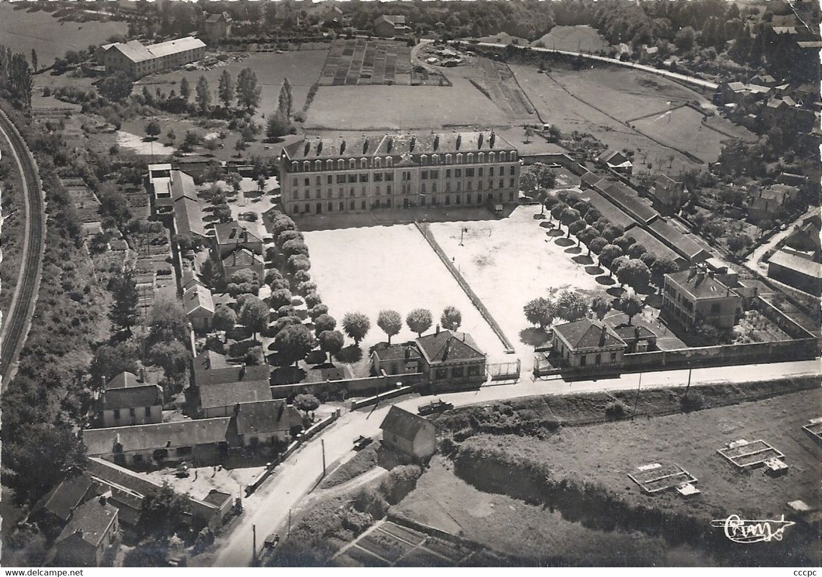 CPSM Saint-Yrieix-la-Perche vue aérienne Groupe Scolaire