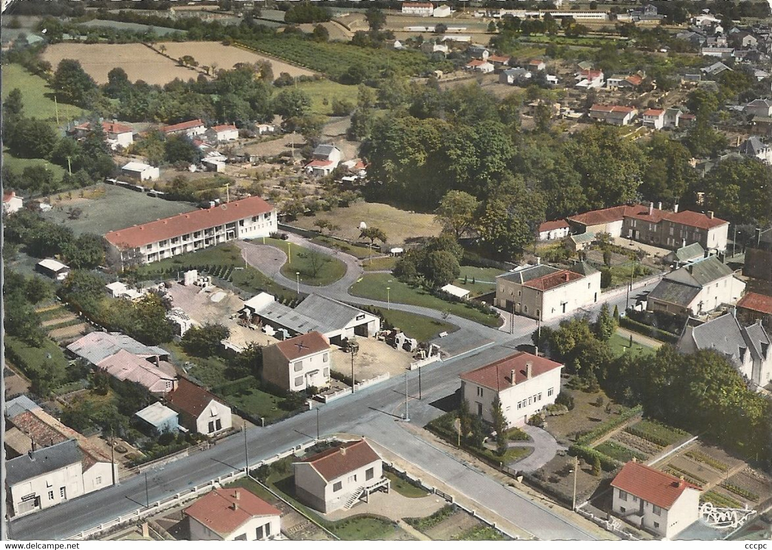 CPSM Secondigny Vue panoramique aérienne