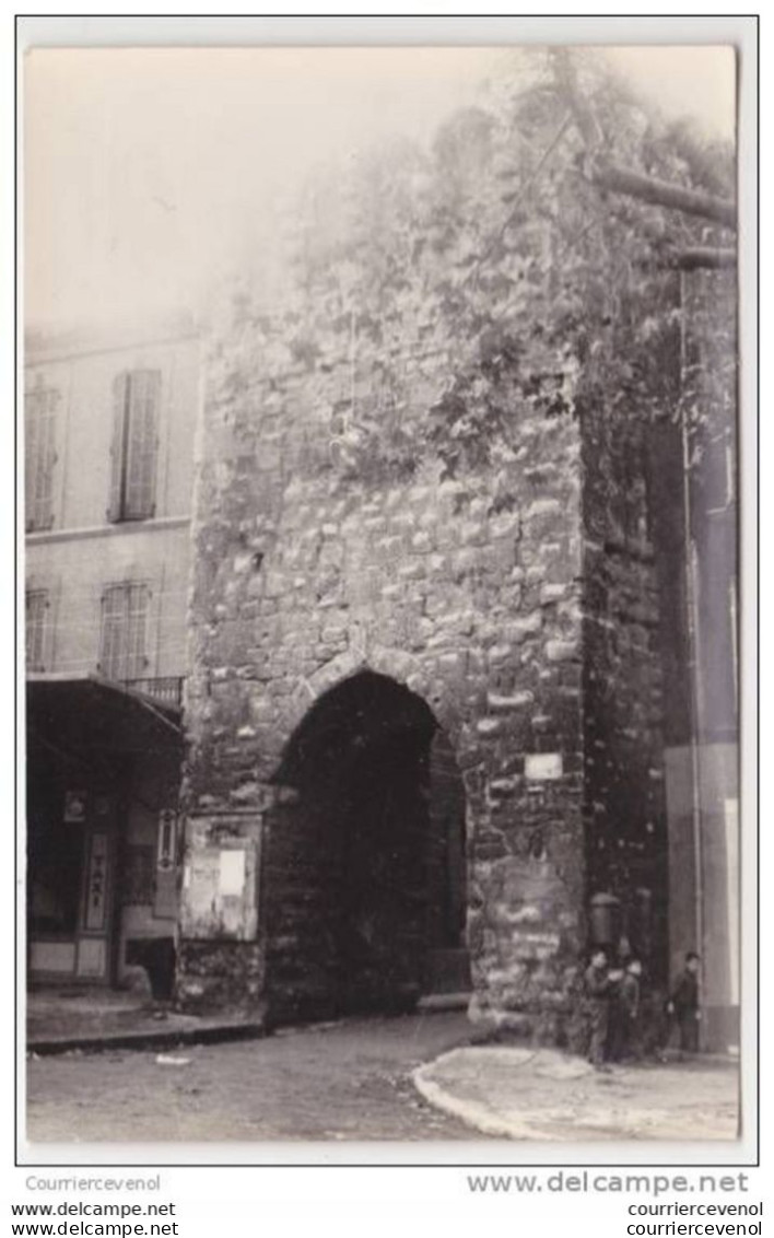 CPSM - TRETS (Bouches du Rhône) - La Vieille Porte