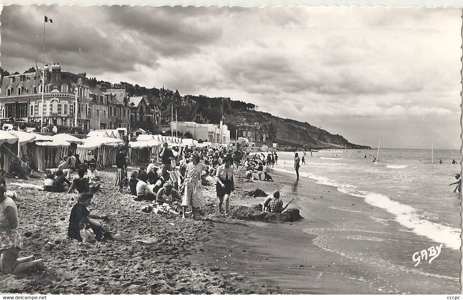 CPSM Villers-sur-Mer La Plage