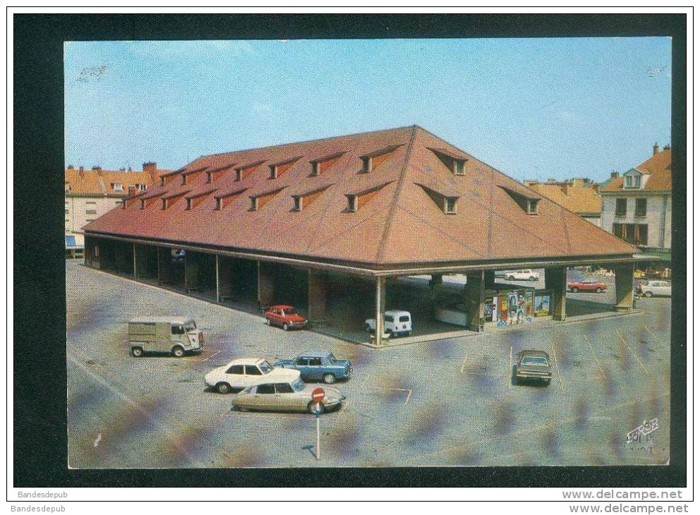 CPSM - Vitry le François (51) - Marché couvert ( automobile Citroën DS Tub tube Type H EUROPE PIERRON)