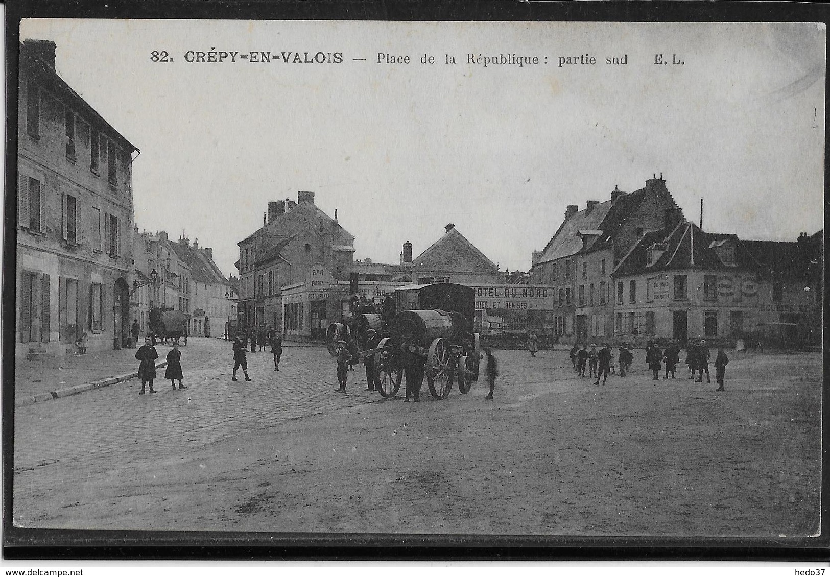 Crepy en Valois - Place de la République