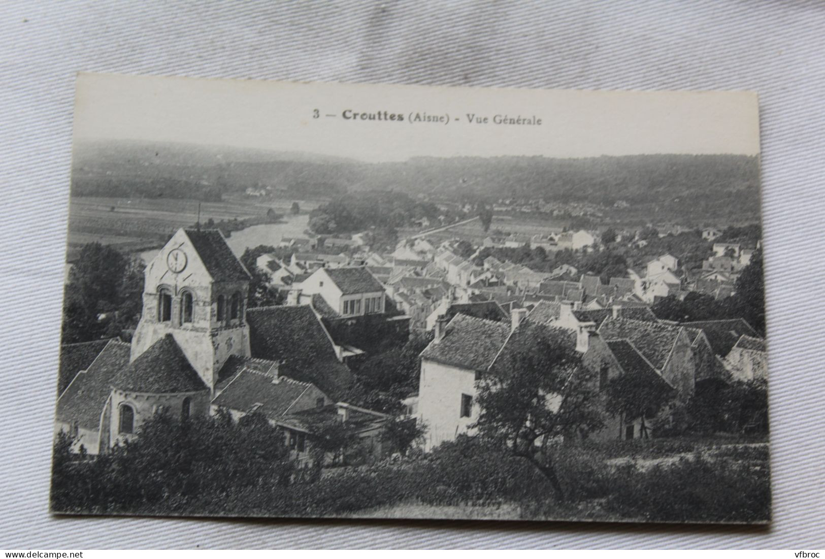 Crouttes, vue générale, Aisne 02