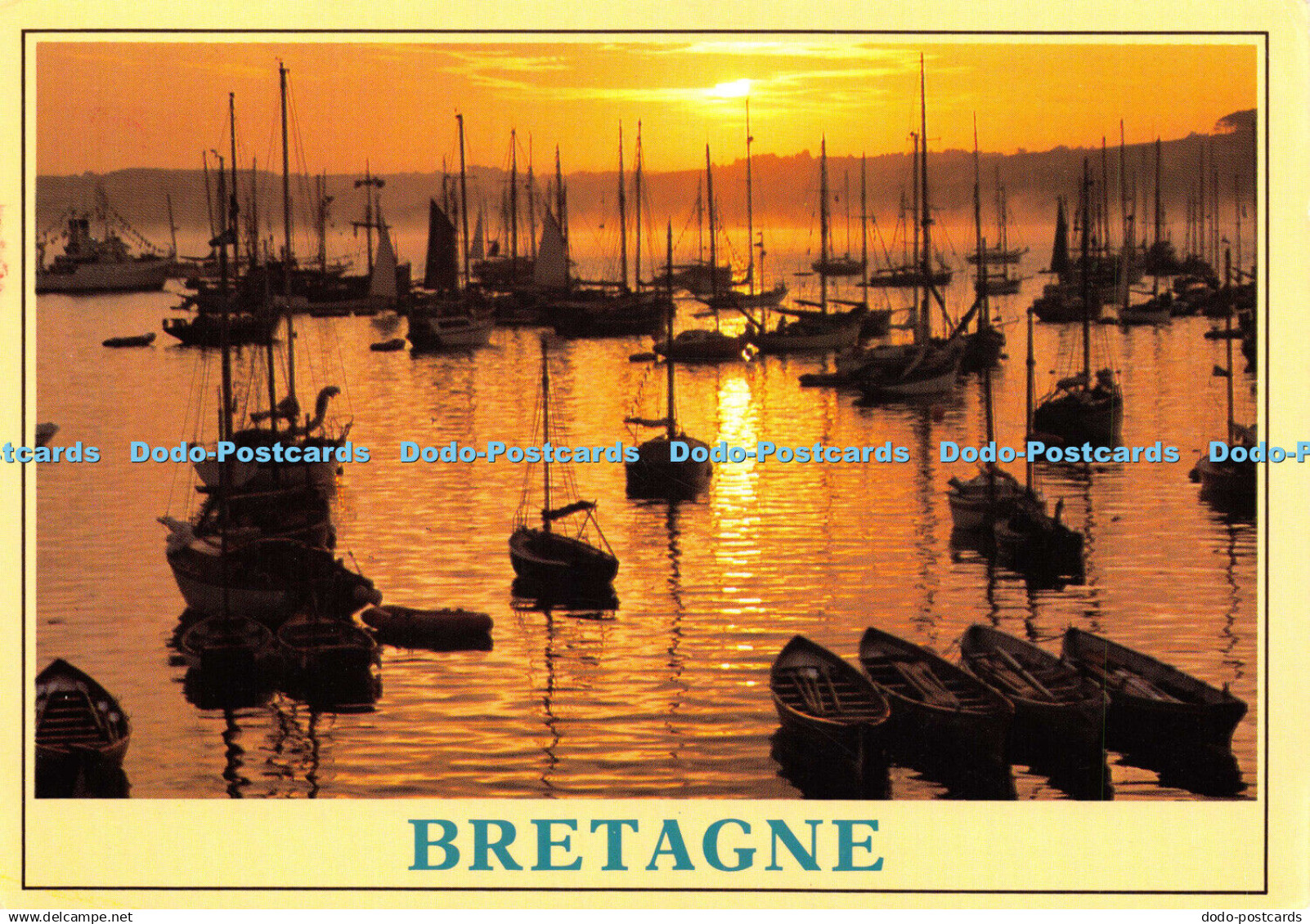 D029613 Bretagne. Couleurs de Bretagne. Sunset on the harbour. Jack. 1993