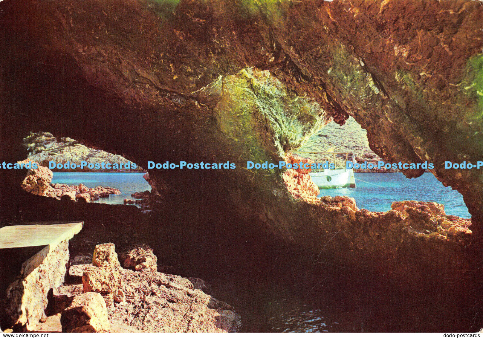 D030285 Isla de Cabrera. Baleares. Espana. Cueva de la Cala de Santa Maria. P. M