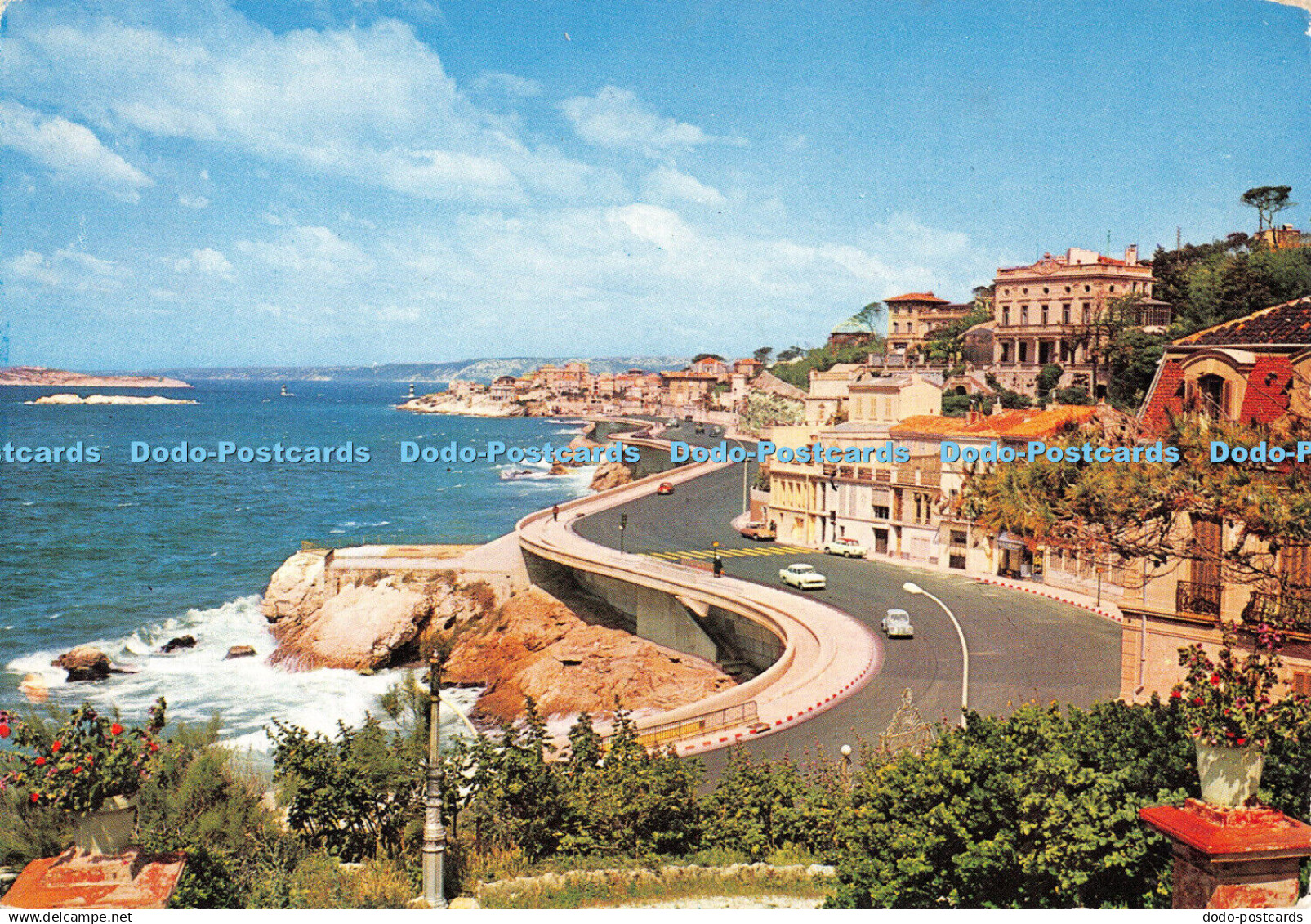 D033174 Le Carrefour du Monde. Marseille. Promenade de la Corniche. Italcolor. S