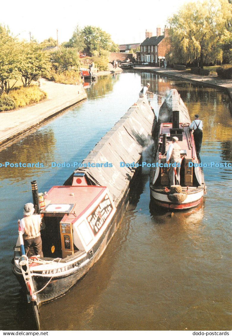 D039379 President and Kildare Approaching Wolverhampton Top Lock. John Hinde. Bl