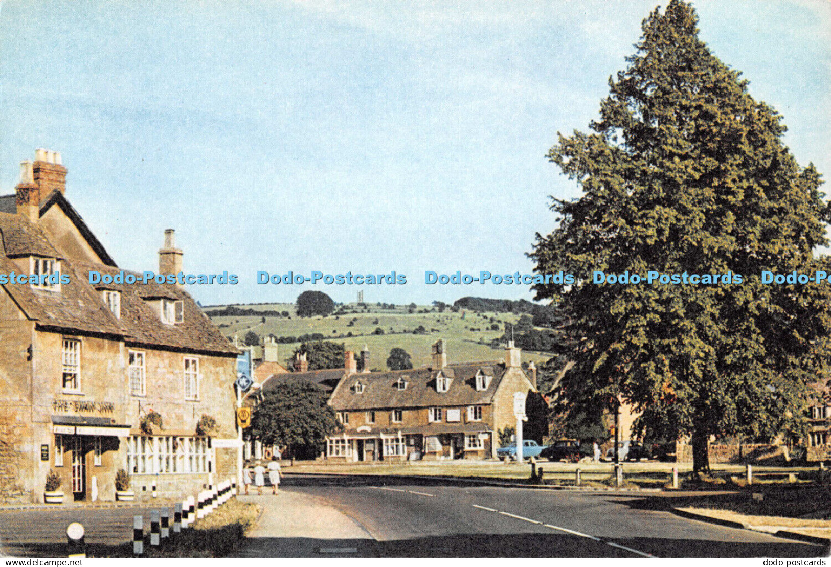 D088701 Worcestershire. Broadway. J. Arthur Dixon