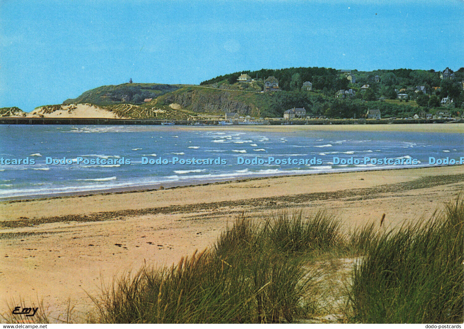 D183514 Barneville Carteret. Manche. Le Cap de Carteret vu de la Plage de Barnev