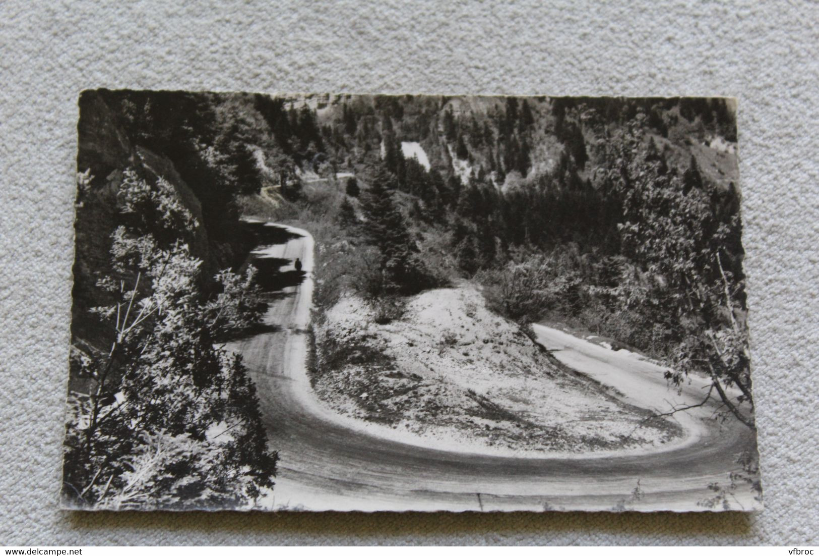 D209, Cpsm 1957, sur la route du col de la Faucille, le grand tournant de Pailly, Ain 01